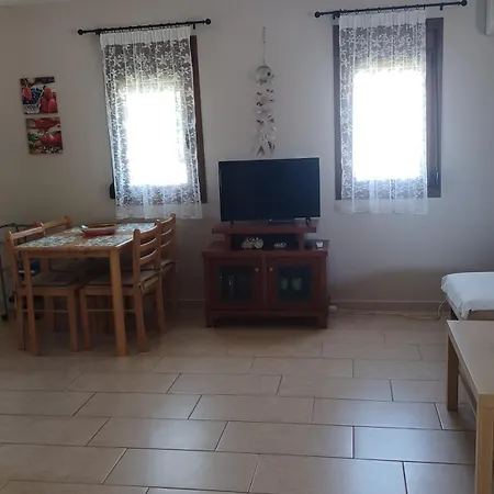 Eleni's House Tatil Evi
