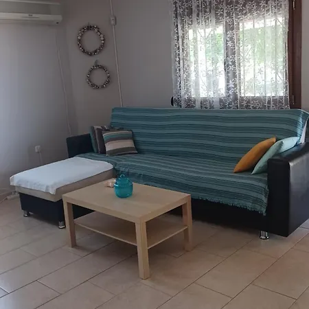 Eleni's House Tatil Evi