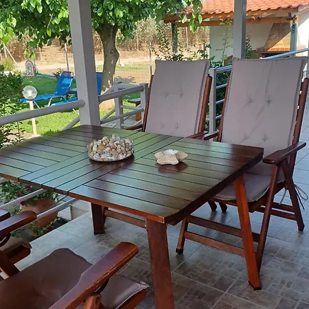 Eleni's House Holiday home Kariani